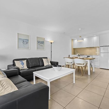 Casahost Bastian Boutique II Seaview Apartment Costa Teguise Bagian luar foto