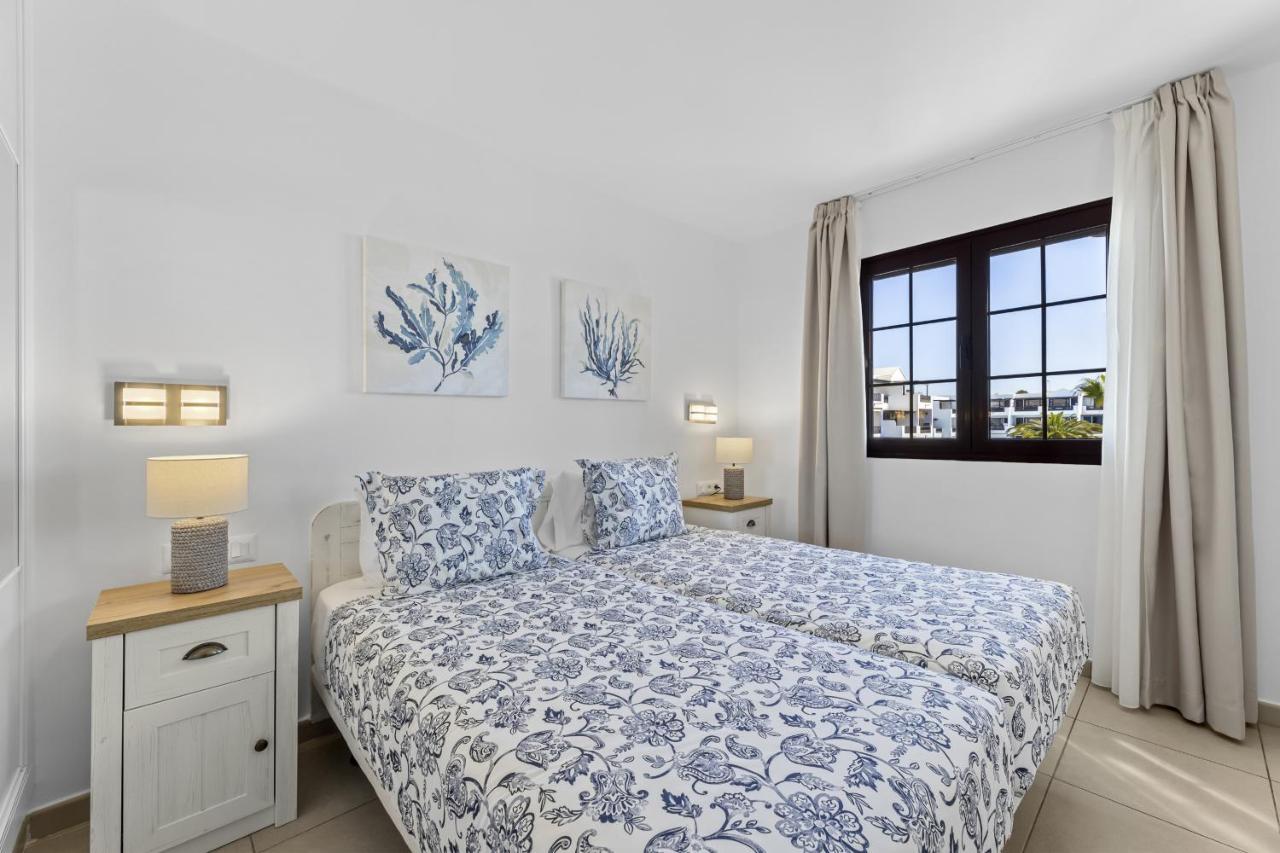 Casahost Bastian Boutique II Seaview Apartment Costa Teguise Bagian luar foto
