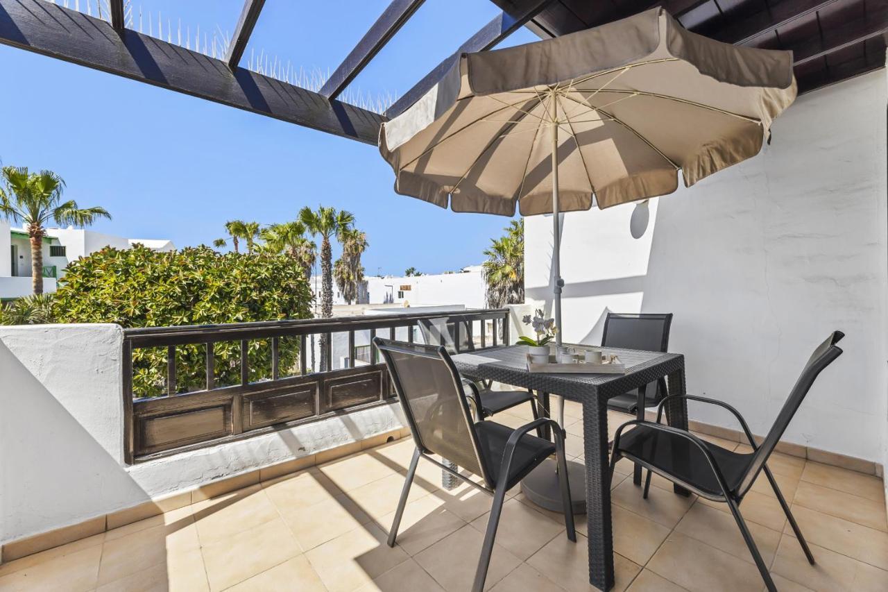 Casahost Bastian Boutique II Seaview Apartment Costa Teguise Bagian luar foto