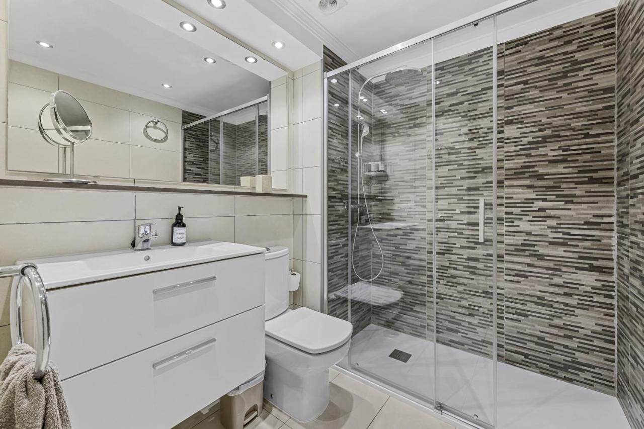 Casahost Bastian Boutique II Seaview Apartment Costa Teguise Bagian luar foto
