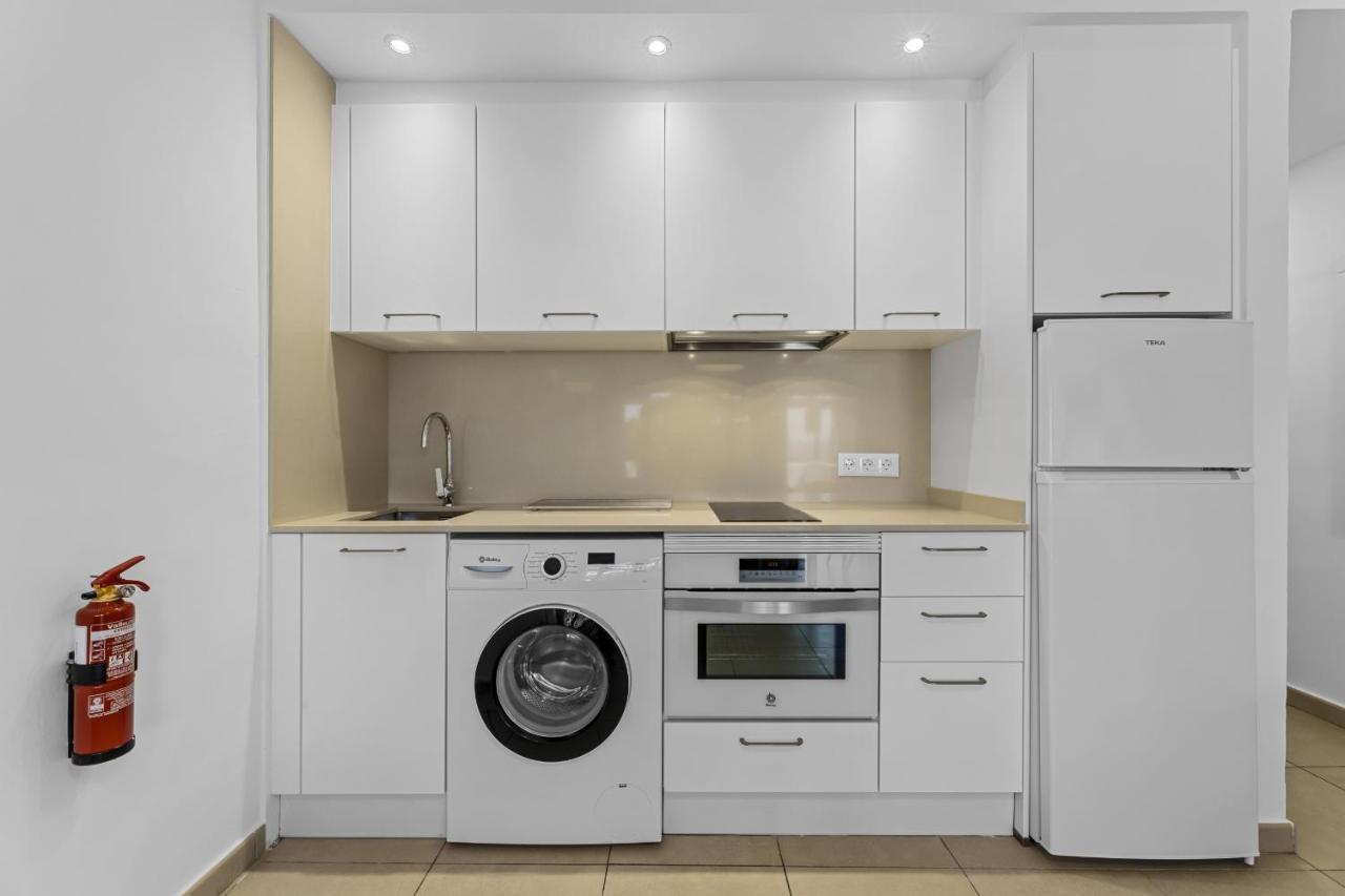 Casahost Bastian Boutique II Seaview Apartment Costa Teguise Bagian luar foto